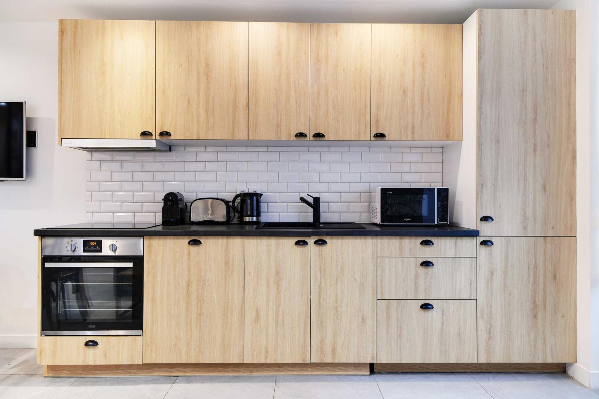 Super 2br 6p Bastille Paris